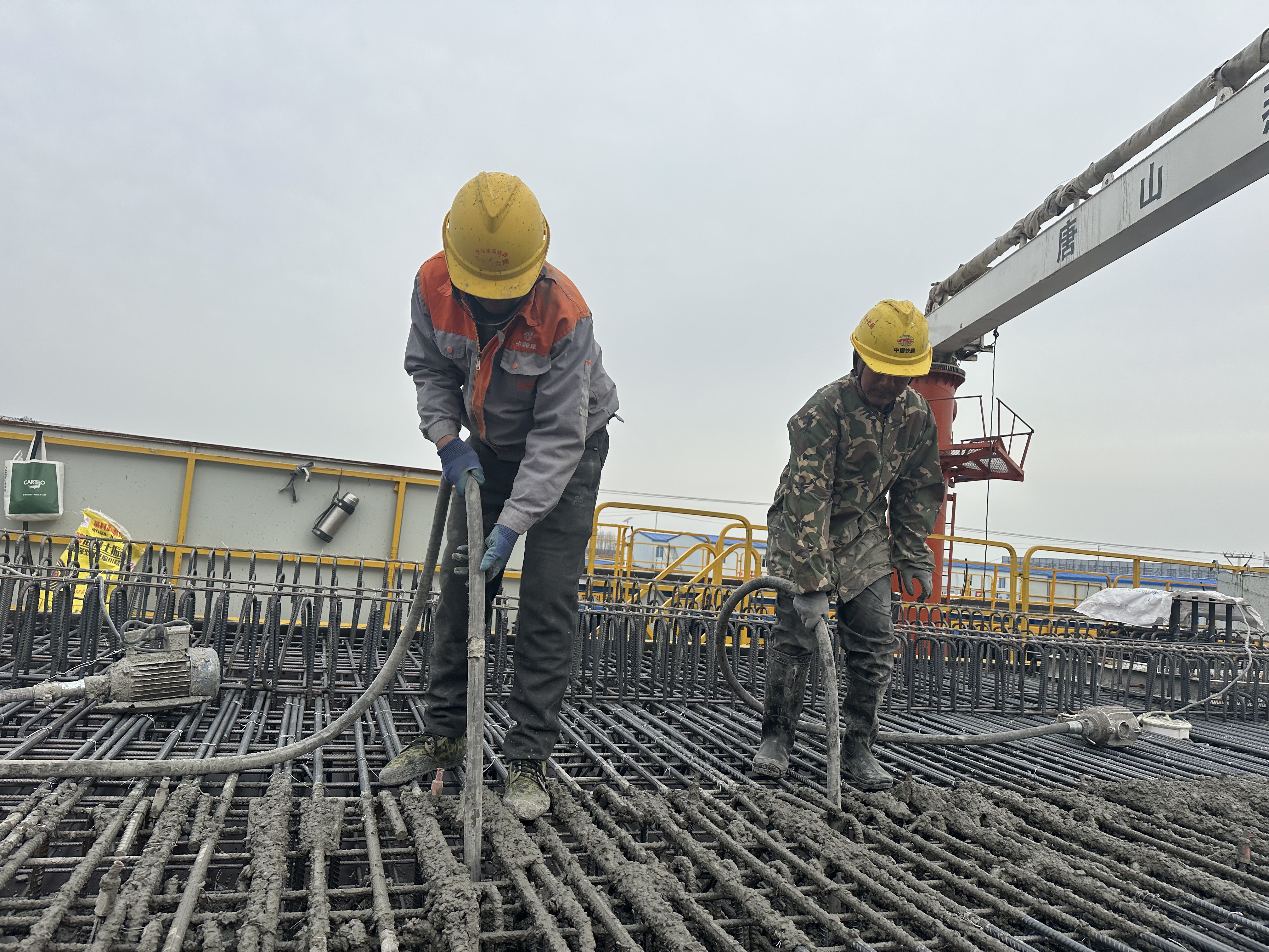 0220宁淮城际铁路淮安段全面开启“复工模式”1.jpg