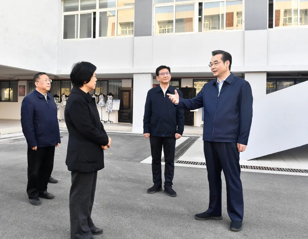 20251105史志军到盱眙县宣讲党的二十届四中全会精神并调研科技创新工作1.jpg 20251105史志军到盱眙县宣讲党的二十届四中全会精神并调研科技创新工作1.jpg