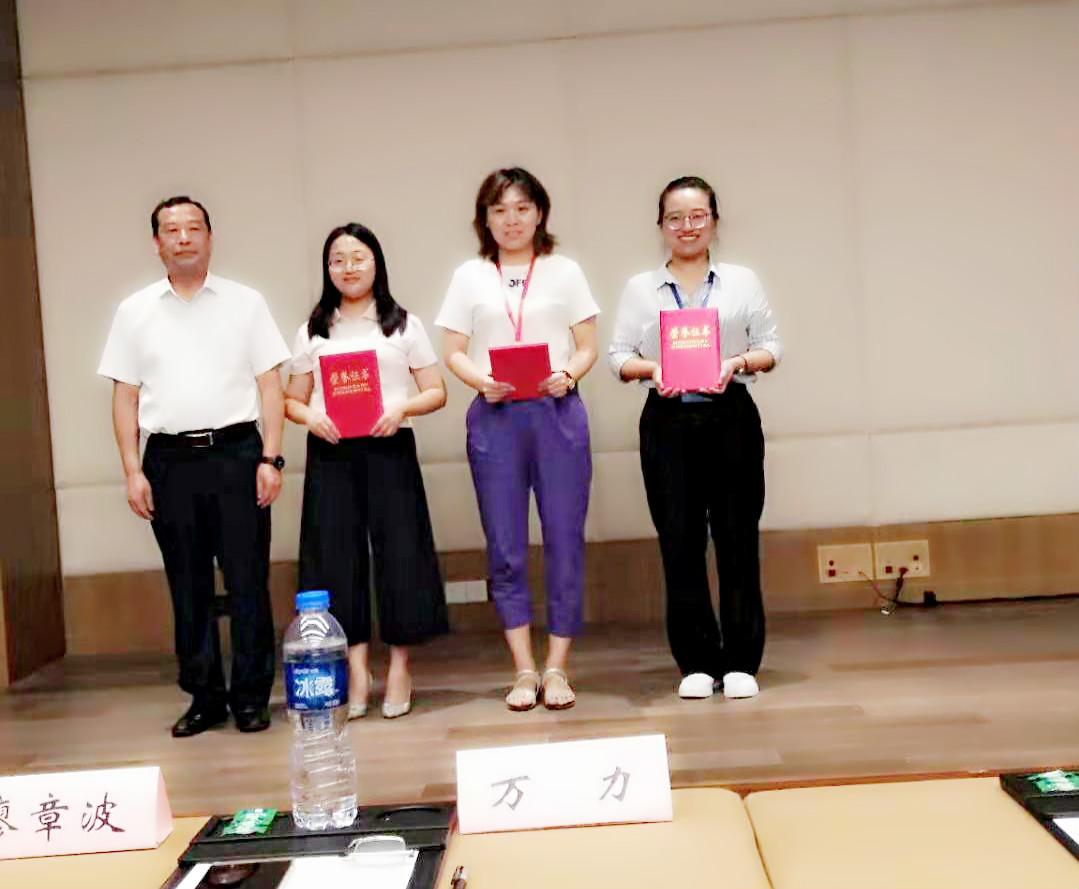 吴静老师获得听力言语类一等奖,孙洁琳老师获得听力言语类二等奖,石竹